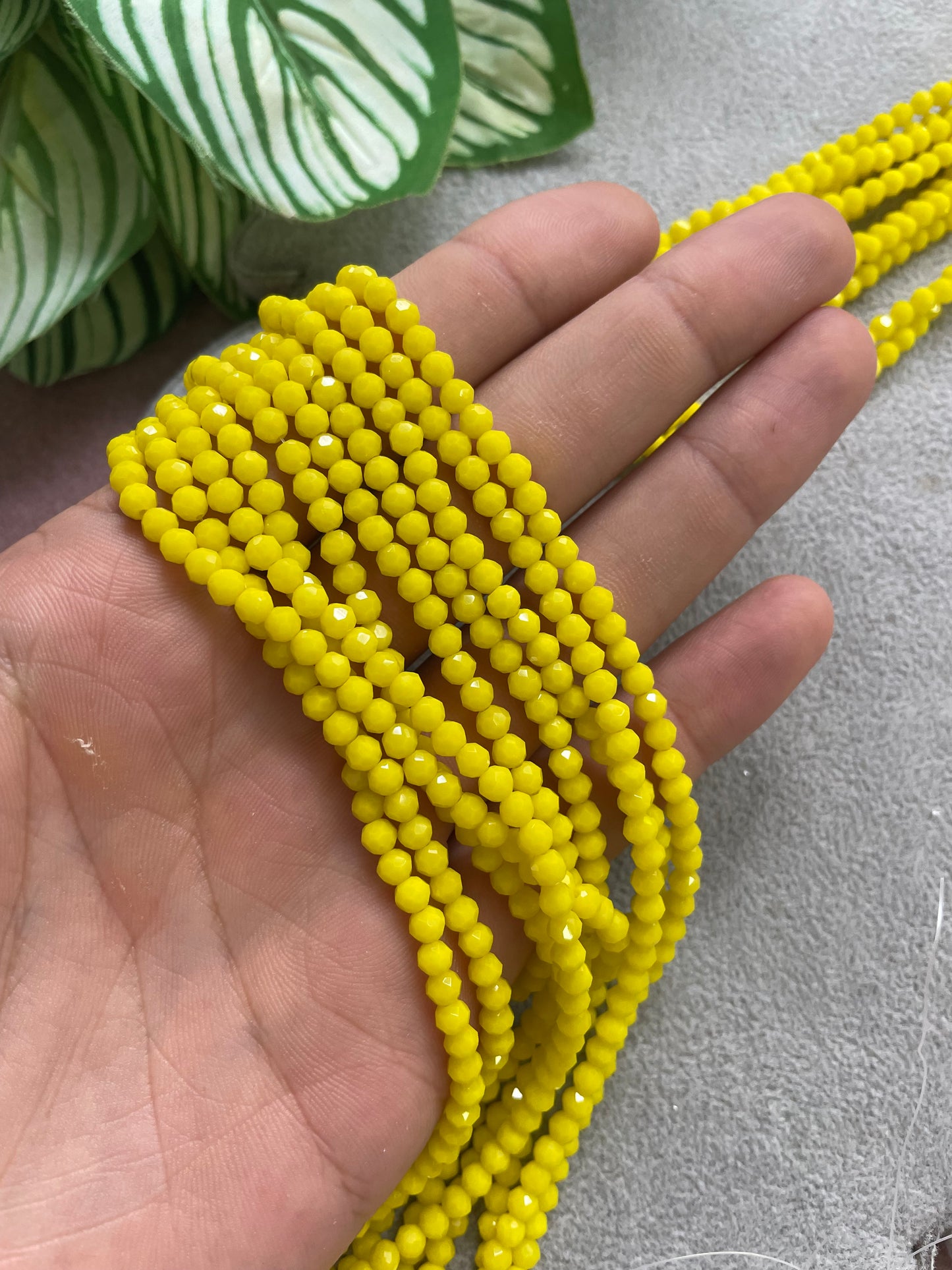 Cristal rondelle amarillo 4mm