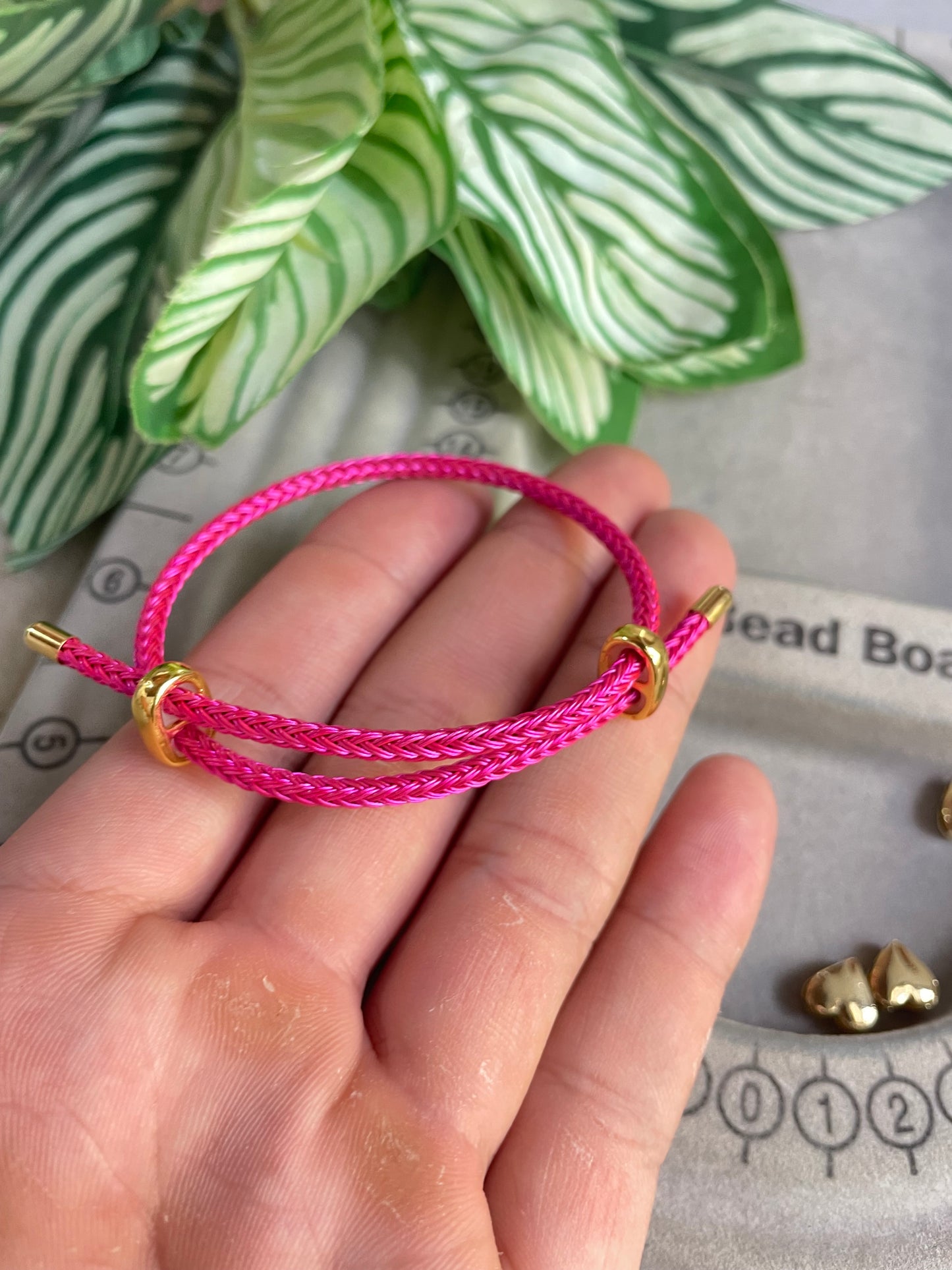 Brazalete tejido rosa