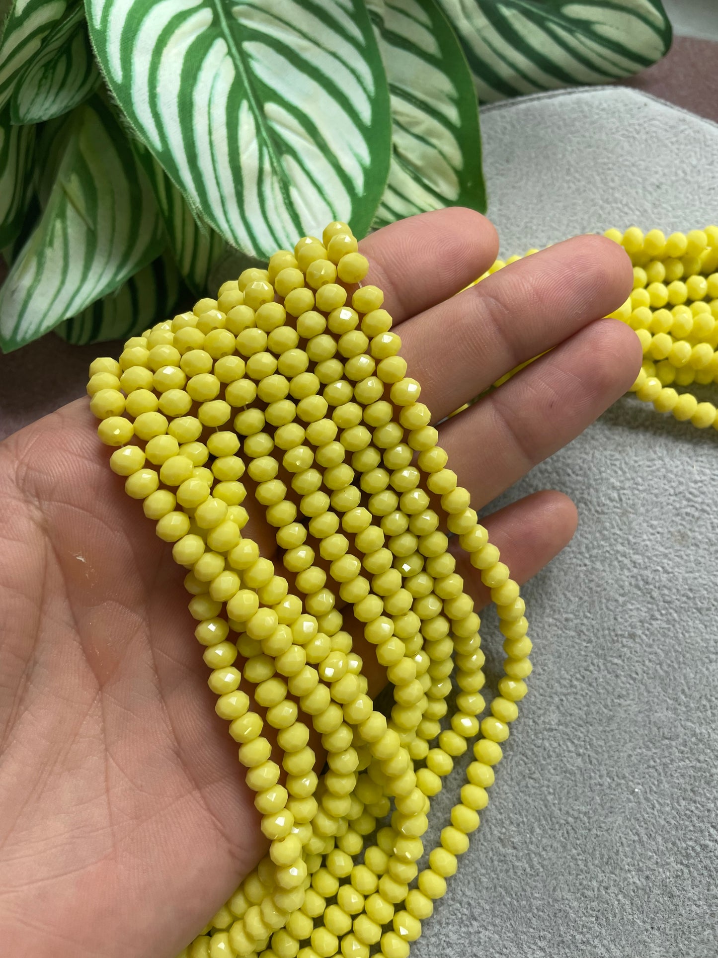 Cristal rondelle amarillo 6mm