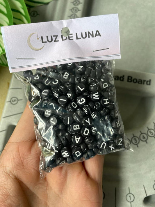 Letras acrílicas negras con blanco (50 gramos)